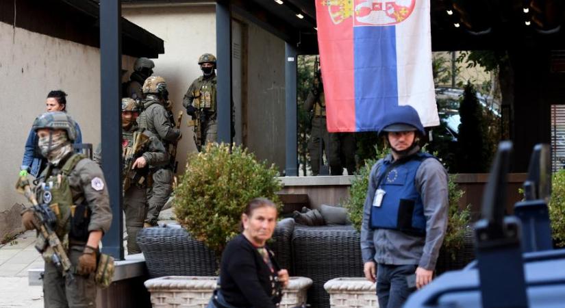 Egyesült Államok: Szerbia vonja vissza csapatait a koszovói határról!