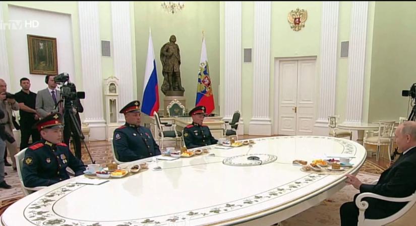 Az ukrajnai háború veteránjait fogadta Vlagyimir Putyin