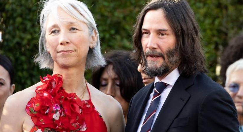 Keanu Reeves és párja barátokból lettek szerelmesek: kiderült, milyen a kapcsolatuk valójában