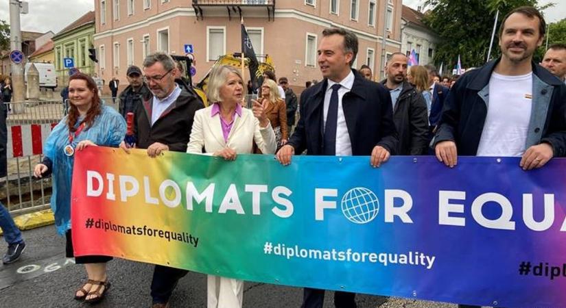 Az LMBTQ-ideológia nagykövetségei