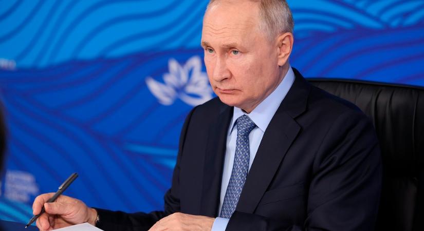 Vlagyimir Putyin ígéretet tett az annektált területek újjáépítésére