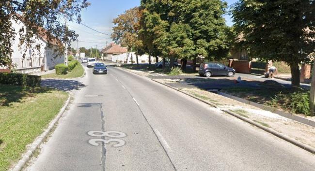 Motoros és autó ütközött Tarcalon