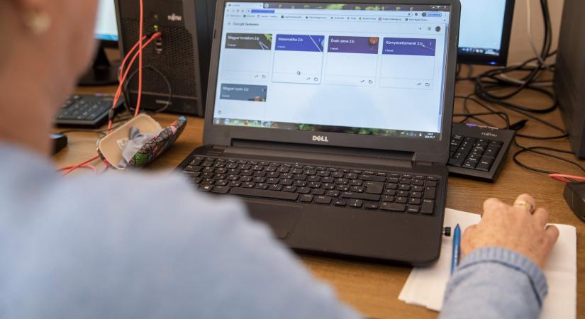 A verseny hiánya miatt drágulnak túlzottan a internet- és telefondíjak a jegybank szerint