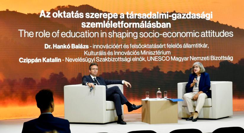 Hankó Balázs: az ország 17 egyetemén jelenik meg a fenntarthatóság