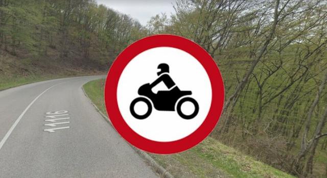 Tüntettek a kitiltásuk miatt, újra több ezer motoros vonult fel a Fellegvárhoz vezető úton