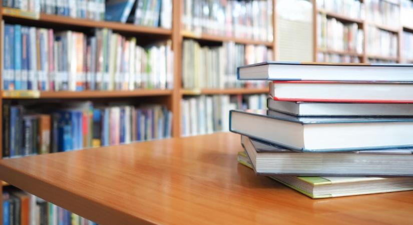 Ufók, író-olvasó találkozó, gyermekringató: Szolnokon is tartalmas programokkal készülnek