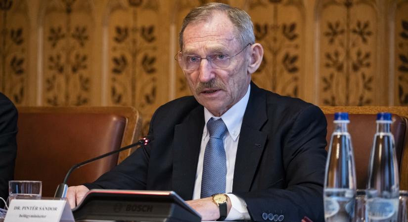 Pintér Sándor lecserélte az Országos Idegenrendészeti Főigazgatóság főigazgatóját