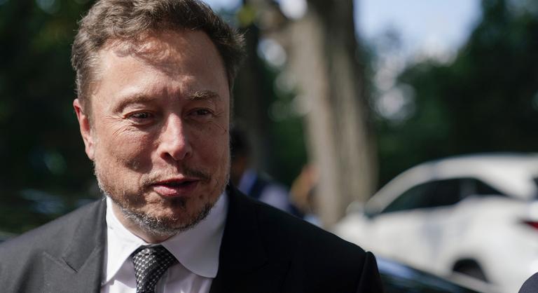 Elon Musk a német migrációs politikát bírálta, majd megjelent Orbán Balázs is