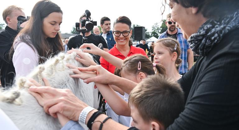 Számára „különösen kedves rendezvényen” vett részt Novák Katalin