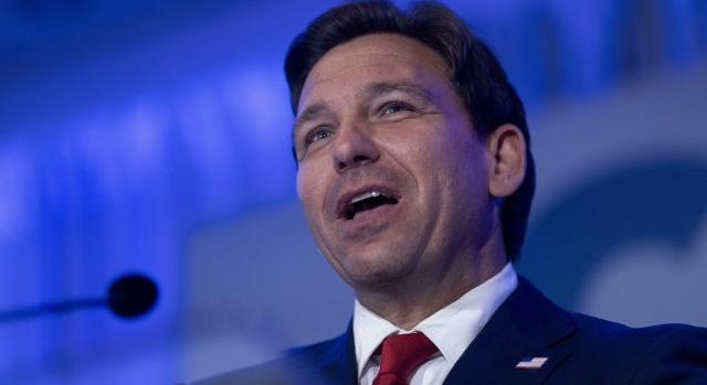 Trumpon gúnyolódott DeSantis a republikánusok kongresszusán