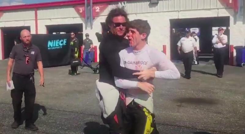 Véresre verte ellenfelét a többszörös NASCAR bajnok, válaszként az újonc halálosan megfenyegette