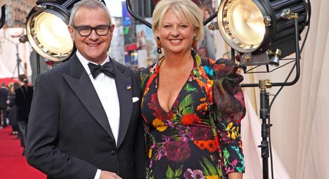 Vége: a Downton Abbey és a Paddington sztárja otthagyta a feleségét