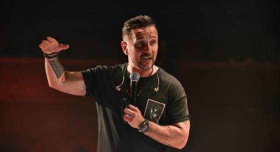 Hajdú Majkának: Ha diktatúra lenne, már kirúgtak volna a tv2-től a dalod miatt