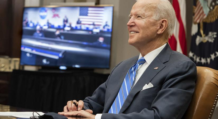 Az utolsó pillanatban tartott szavazással kerülte el az amerikai kormány a részleges leállást