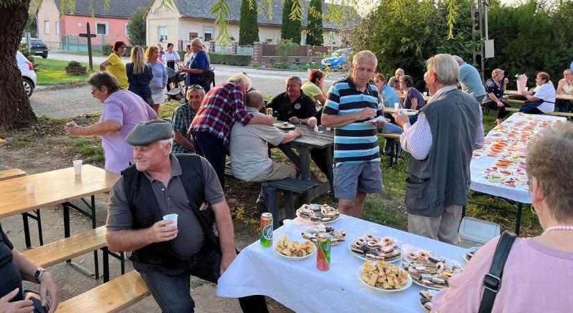 Felavatták a Pájland Házat Márokon (képek)