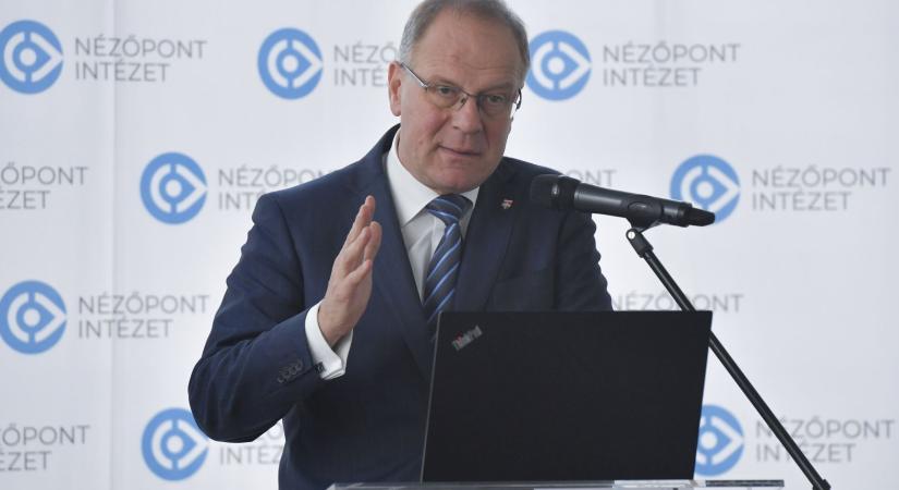 Navracsics már tárgyal a miniszterelnökkel a közigazgatási és területfejlesztési tárca megalapításáról