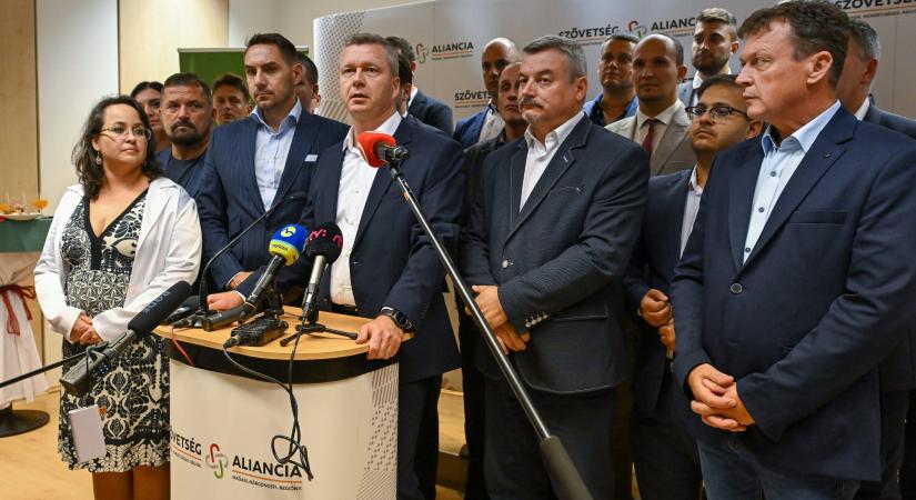 Nem lesz magyar párt a szlovák parlamentben