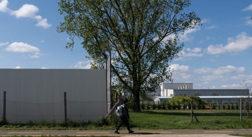 Minden akkugyár mellé zajmérőt akar a DK