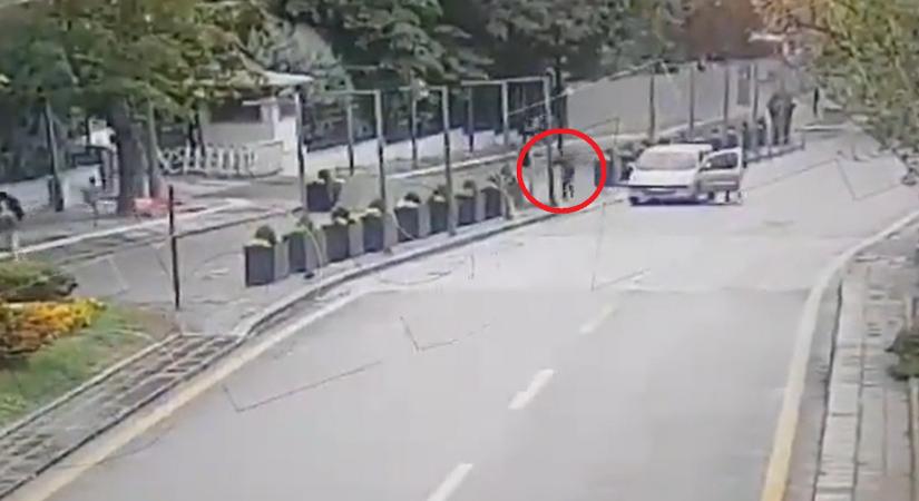 Hátborzongató: így robbantotta fel magát a terrorista Ankarában – videón a jelenet