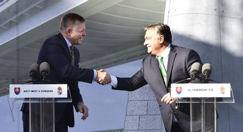 „Lám, ki tért vissza!” – Orbán Viktor gratulált Robert Fico győzelméhez