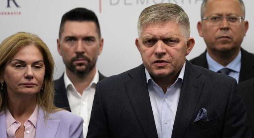 Szijjártó Péter is nagyon örül Robert Ficónak, mert előrelépni csak vele lehet