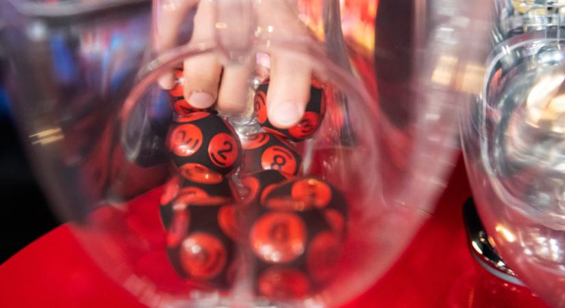 Mutatjuk a hatoslottó nyerőszámait: 1,175 milliárd forintot lehetett nyerni