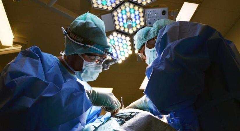 Döbbenetes orvosi műhiba! Kivették a fél tüdejét, majd kiderült, nem is rákos