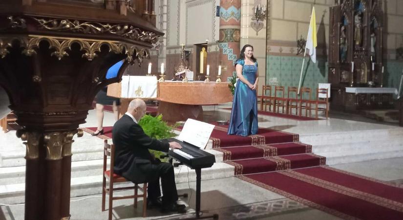 A templomukat ünneplik a bátaszékiek