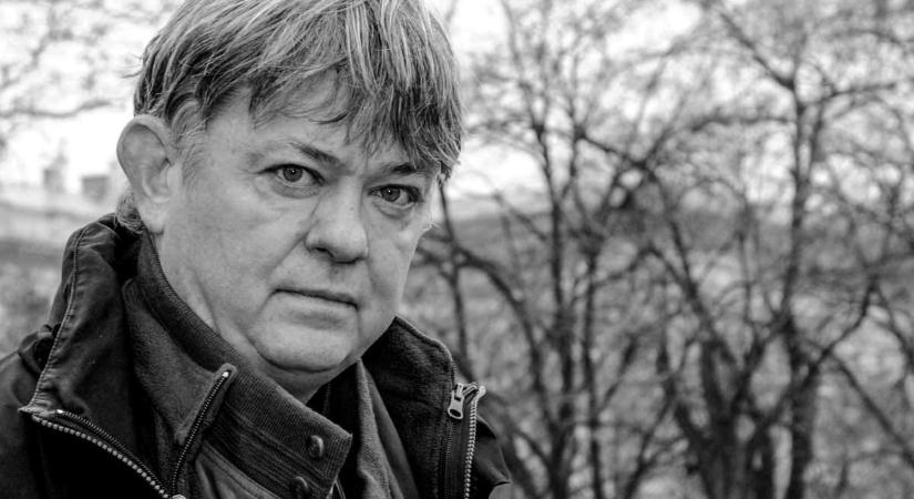 AZ ÖRÖK GYEREK FÁJDALMAI: LIPPAI LÁSZLÓ SZOMORÚ TÖRTÉNETE