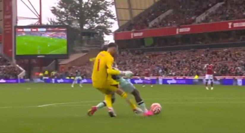 Újabb szánalmas bírói hiba az angol bajnokságban - videó