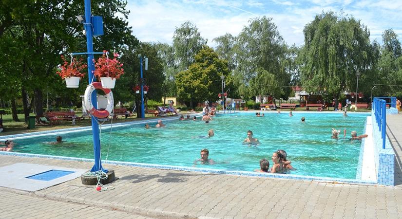 Pest megye legolcsóbb gyógyvizes fürdője áttér az utószezoni működésre