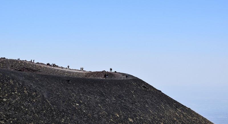 Román turista szorult az olasz hegyimentők segítségére, mert nem volt megfelelő túracipője