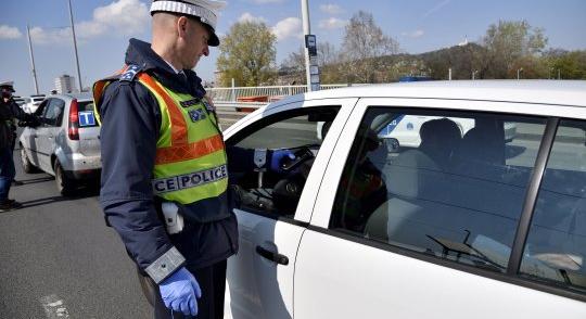 Már tesztelik a rendőrségi testkamerát Budapesten