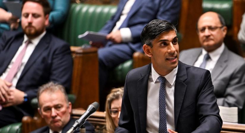 Túltolta a brit biciklit a védelmi miniszter, de jött Rishi Sunak és gyorsan rendet tett