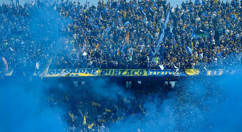 Hidegrázós, ahogy a Boca-drukkerek fogadták csapatukat a Superclásicón