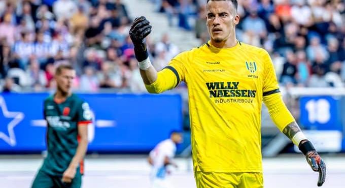 Sírva nézték társuk újraélesztését a holland focisták – VIDEÓ