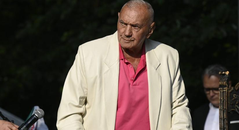 Koncz Gábor: Arra kérem Istent, hogy még Orbán Viktor regnálása alatt menjek el