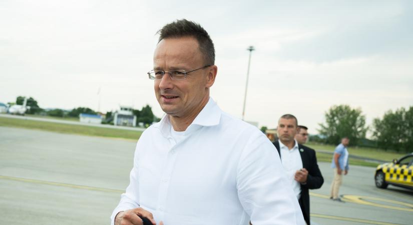 Szijjártó Péter nem ment el Kijevbe
