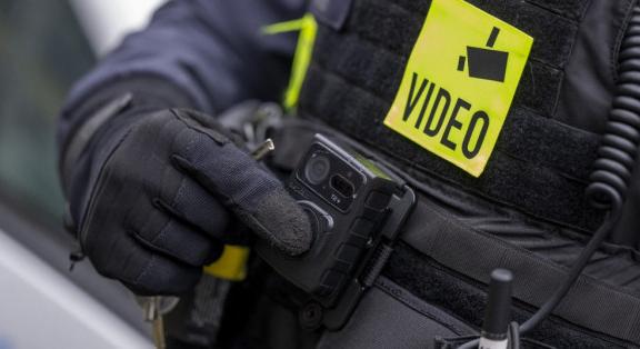Tiszta Amerika – Testkamerák felszerelésétől várja a csodát a rendőrség