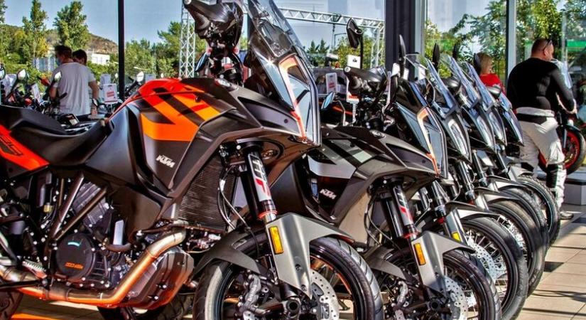 A motorpiac nyertesei és vesztesei - Milyen motorokat vettünk 2023-ban?