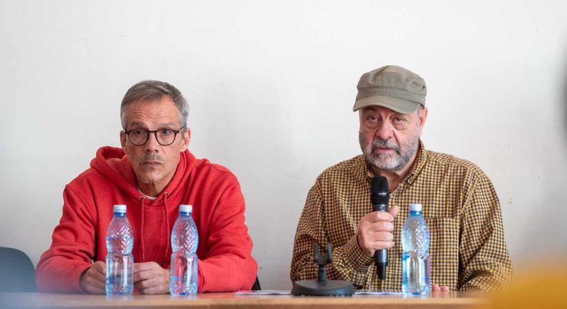 „Nehéz egyszerre közel engedni és távol is tartani” – A Démonokkal indítja 231. évadát a kolozsvári magyar színház