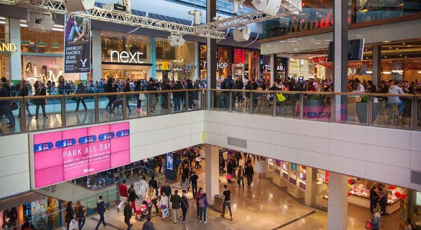 Fordulat: a briteknél már a munkaadó szorul engedményekre