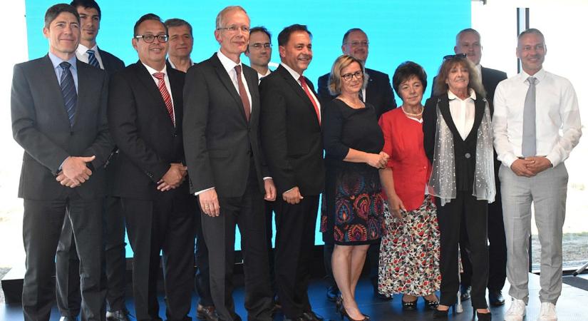 Száztíz új munkahelyet teremt a 23 milliárdos fejlesztéssel a thyssenkrupp Jászfényszarun