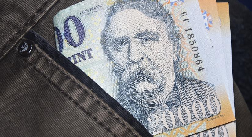 Táncikál a forint