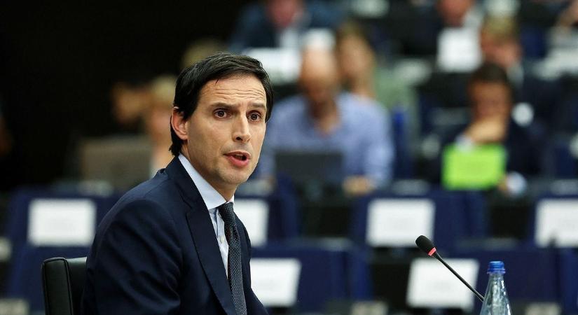 Kerozinadót javasol a holland biztosjelölt