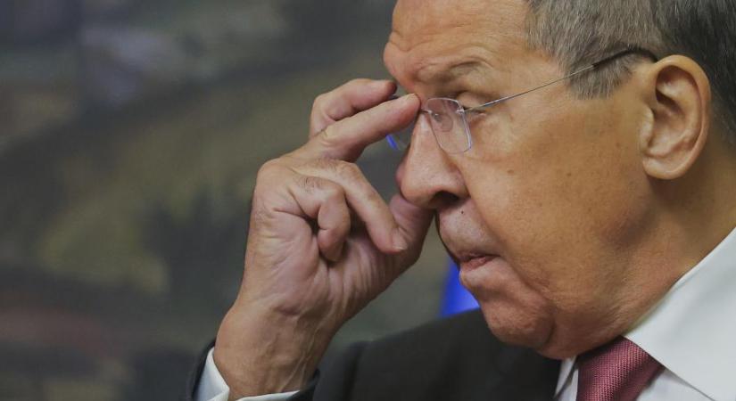 Lavrov nácizmust kiáltott az orosz rendszámú személyautók kitiltása után