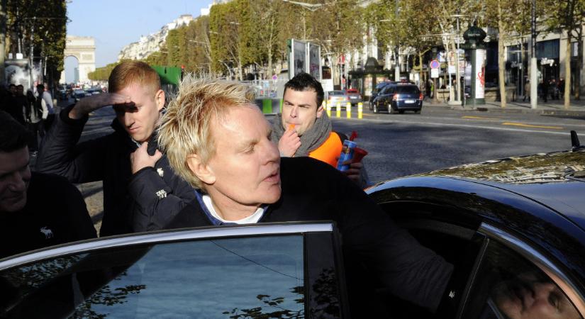 BBC: Kerítőkkel szerveztetett fiatal férfiakat homoszexuális orgiáira az Abercrombie & Fitch volt vezérigazgatója