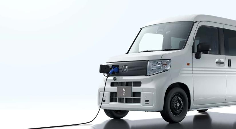 Elektromos mikrobuszt mutatott be a Honda