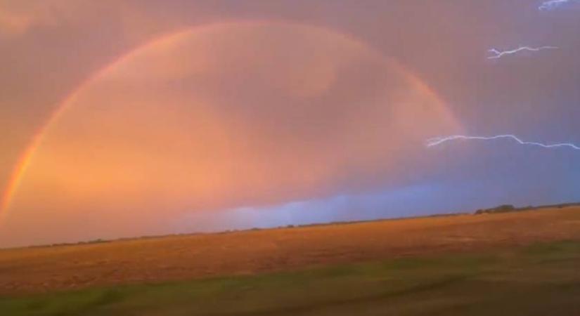 Ilyet még biztos nem láttál: ritka meteorológiai jelenséget vettek videóra