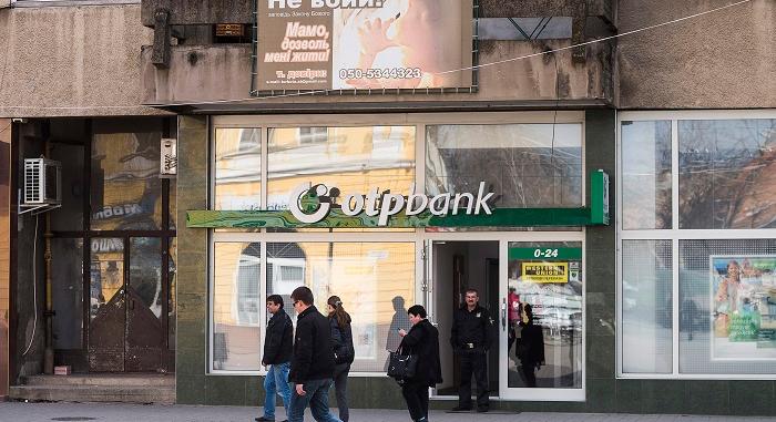 Levette Kijev az OTP Bankot a nemzetközi háborús szponzorok listájáról